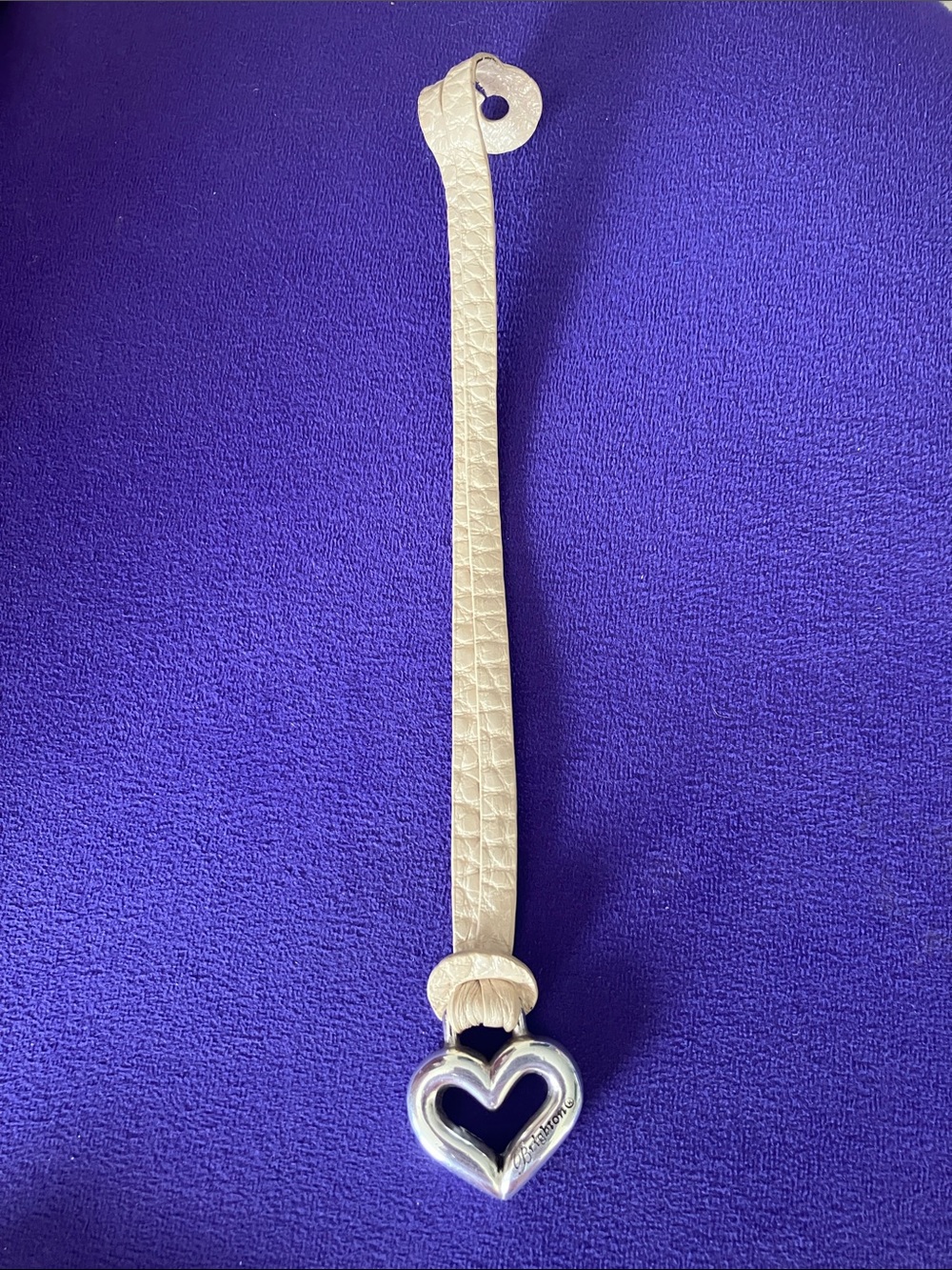 Brighton Open Heart Leather Bag Charm Keychain fob Ivory Beige Circa 2000s